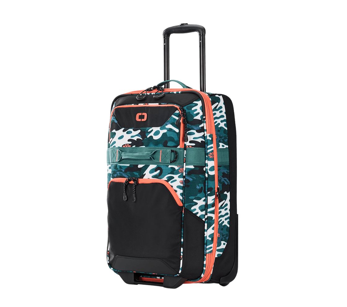 Ogio Alpha Layover Rolling Suitcase/Luggage