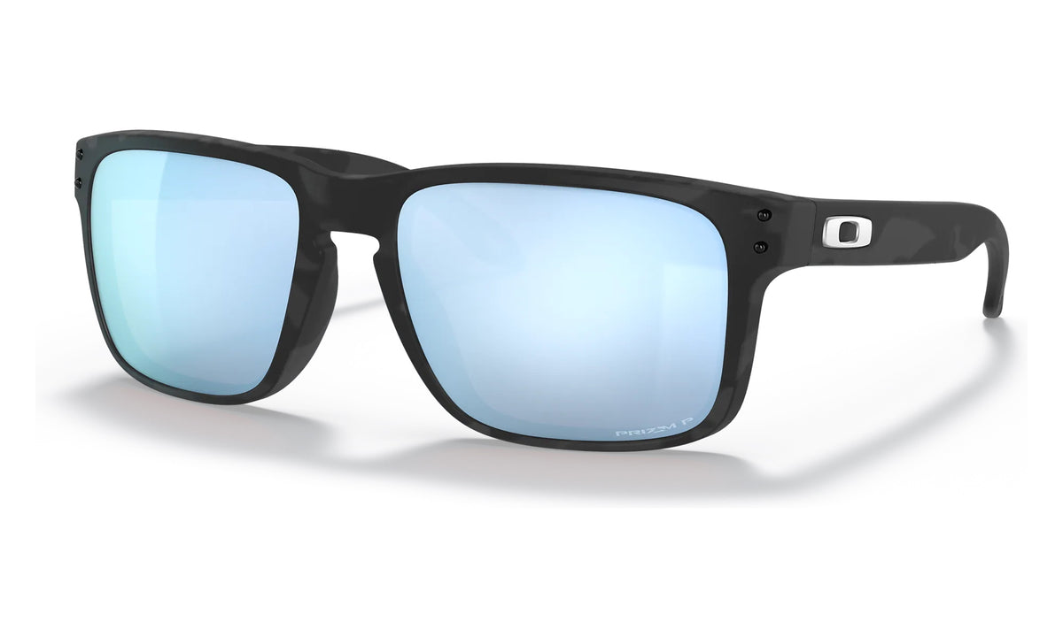 Oakley Holbrook Sunglasses Matte Black Camo Frame Prizm Deep Water Polarized Lens